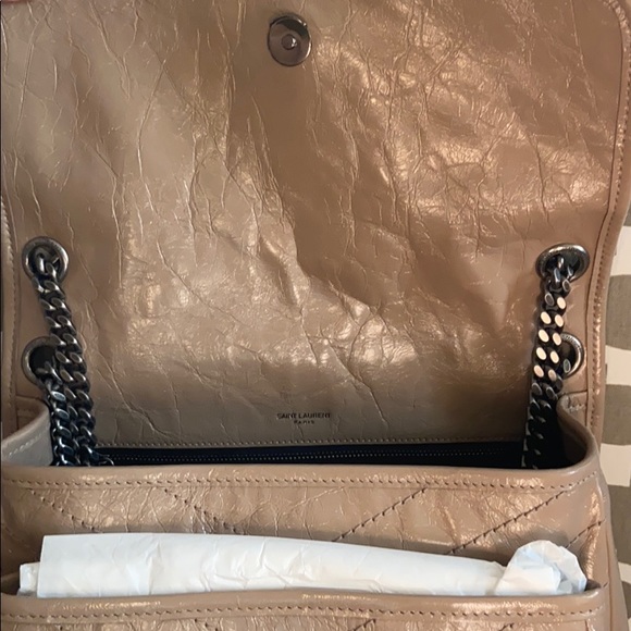 Saint Laurent Niki Vintage Leather Bag - Picture 7 of 11